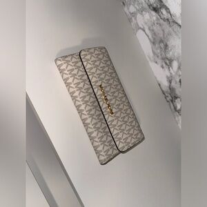 Michael Kors Wallet White/Brown